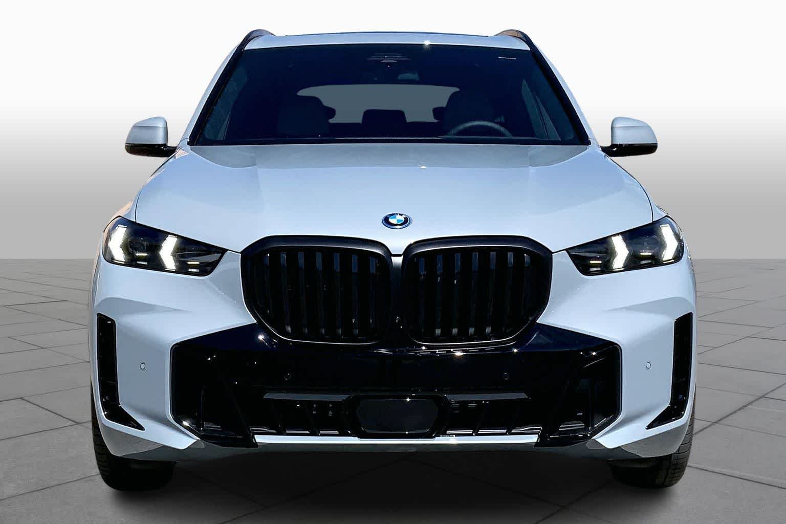 New 2026 Brooklyn Grey Metallic BMW xDrive50e image 3