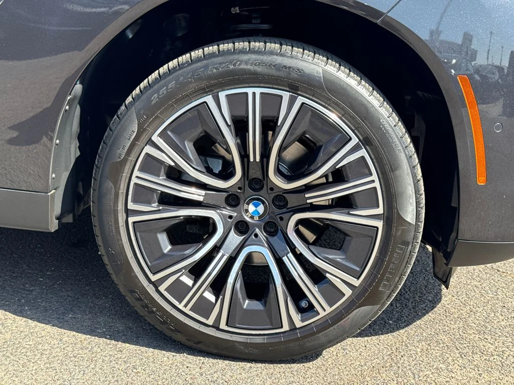 Used 2025 Gray BMW 30 xDrive image 7
