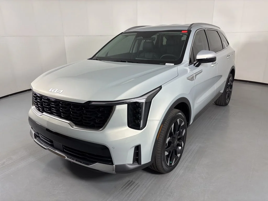 New 2026 Ivory Silver Kia EX image 4