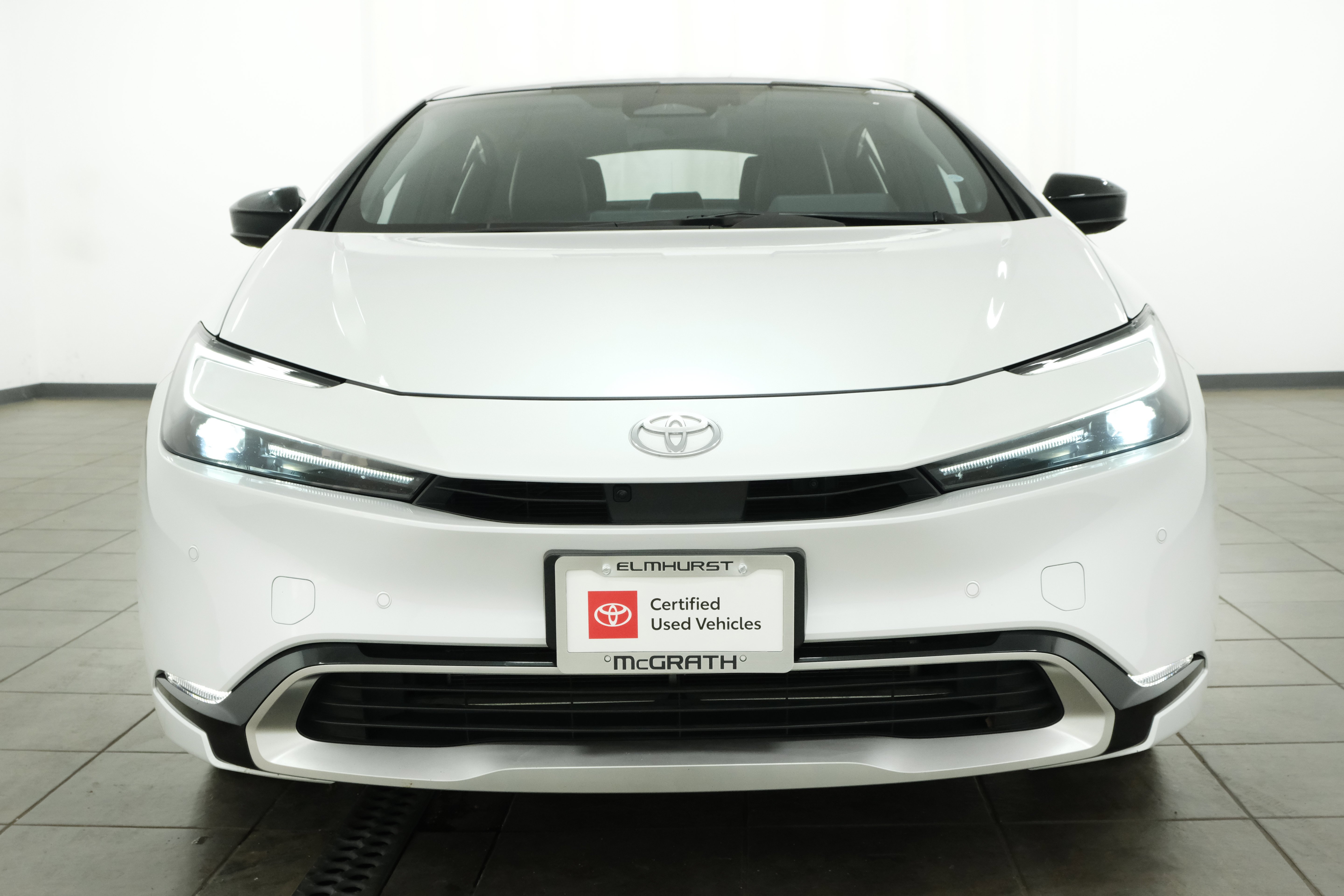 Certified Used 2025 Wind Chill Pearl Toyota XSE Premium image 8