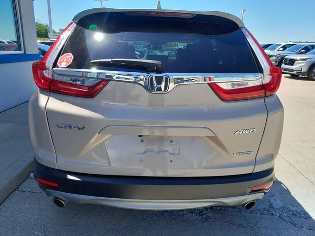 Used 2019  Honda Touring image 6
