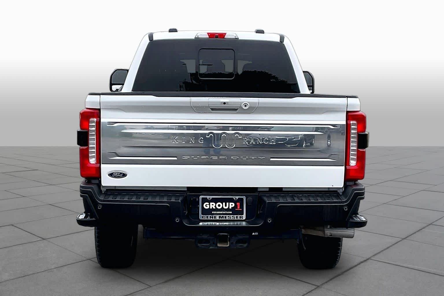 Used 2024 Star White Metallic Tri-Coat/Darkened Bronze Ford King Ranch image 5