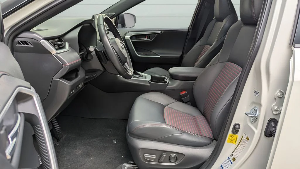 2021 Toyota RAV4 XSE - Photo 39