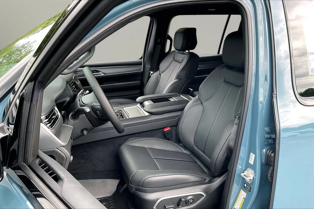 New 2026 Steel Blue Exterior Paint Jeep Upland image 20