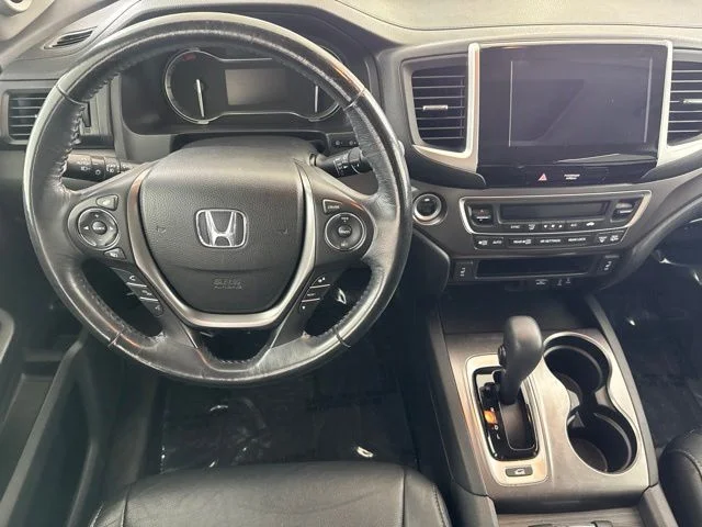 Used 2018 White Honda EX-L image 27