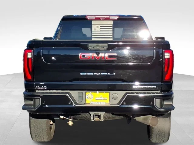Used 2024 Black GMC Denali image 9