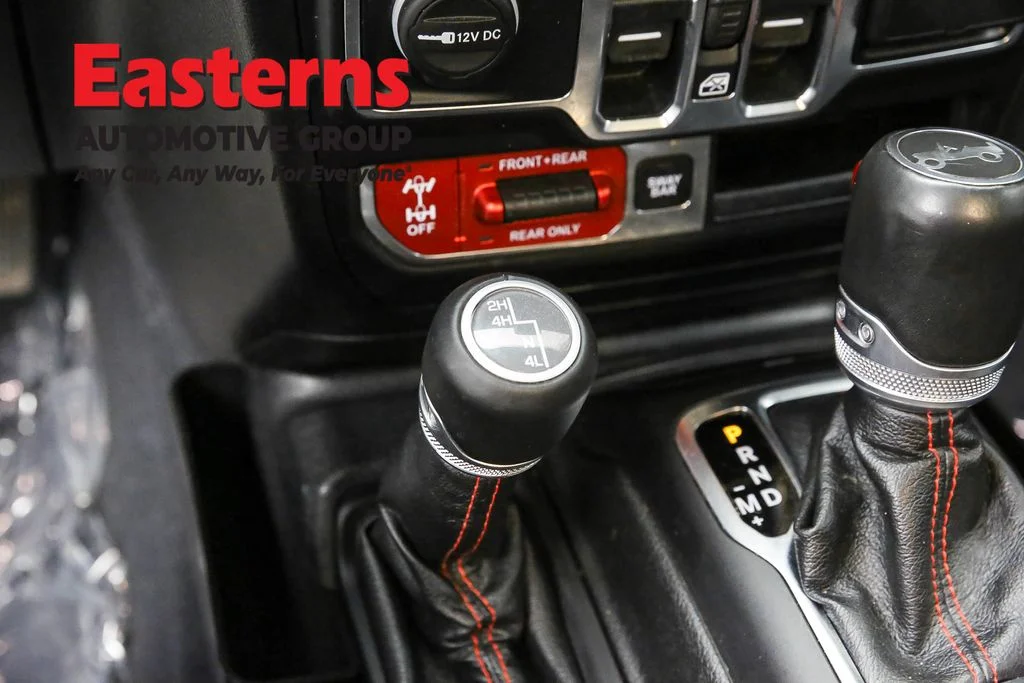 Used 2020 White Jeep Unlimited Rubicon image 23
