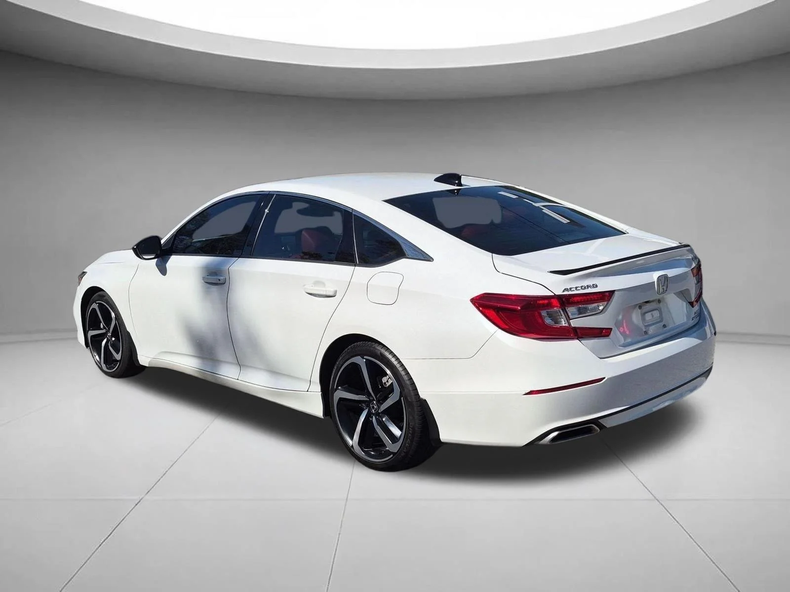 Used 2022 Platinum White Pearl Honda Sport image 3