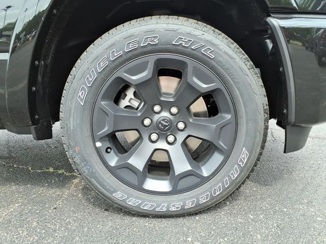 New 2026 Diamond Black Crystal Pearl-Coat Exterior Paint RAM Big Horn/Lone Star image 9