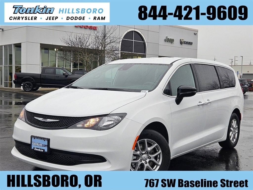 2026 Chrysler Voyager LX