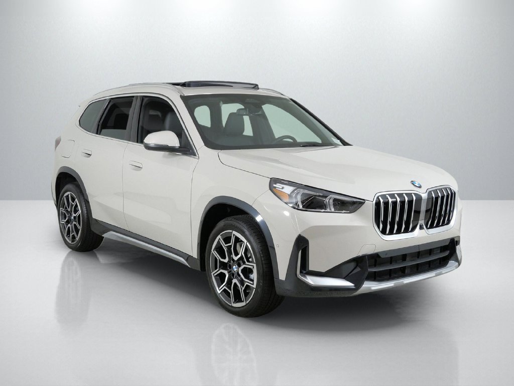 New 2027 Dune Grey Metallic BMW xDrive28i image 7