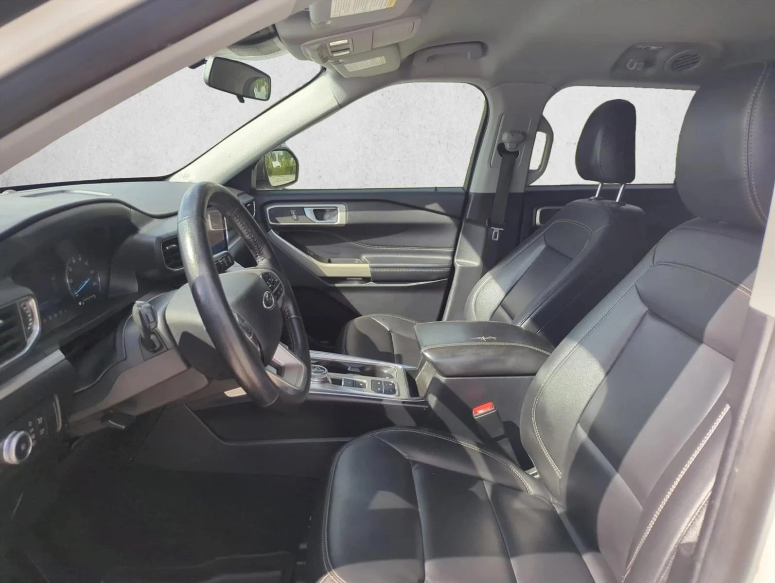 Used 2021 Oxford White Ford XLT image 14