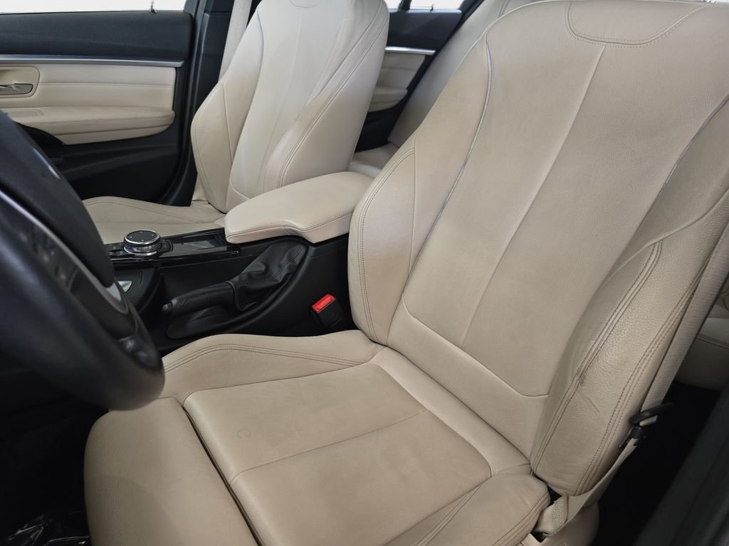 Used 2016 Mineral White Metallic BMW 328i xDrive image 17