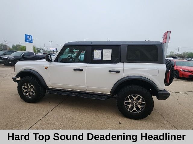 Used 2024 White Ford Badlands image 10