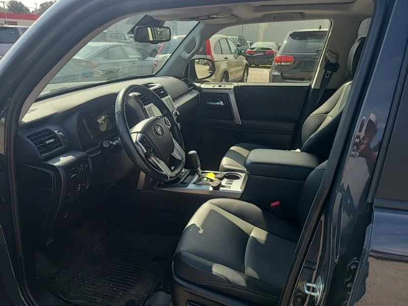 Used 2024  Toyota SR5 Premium image 13