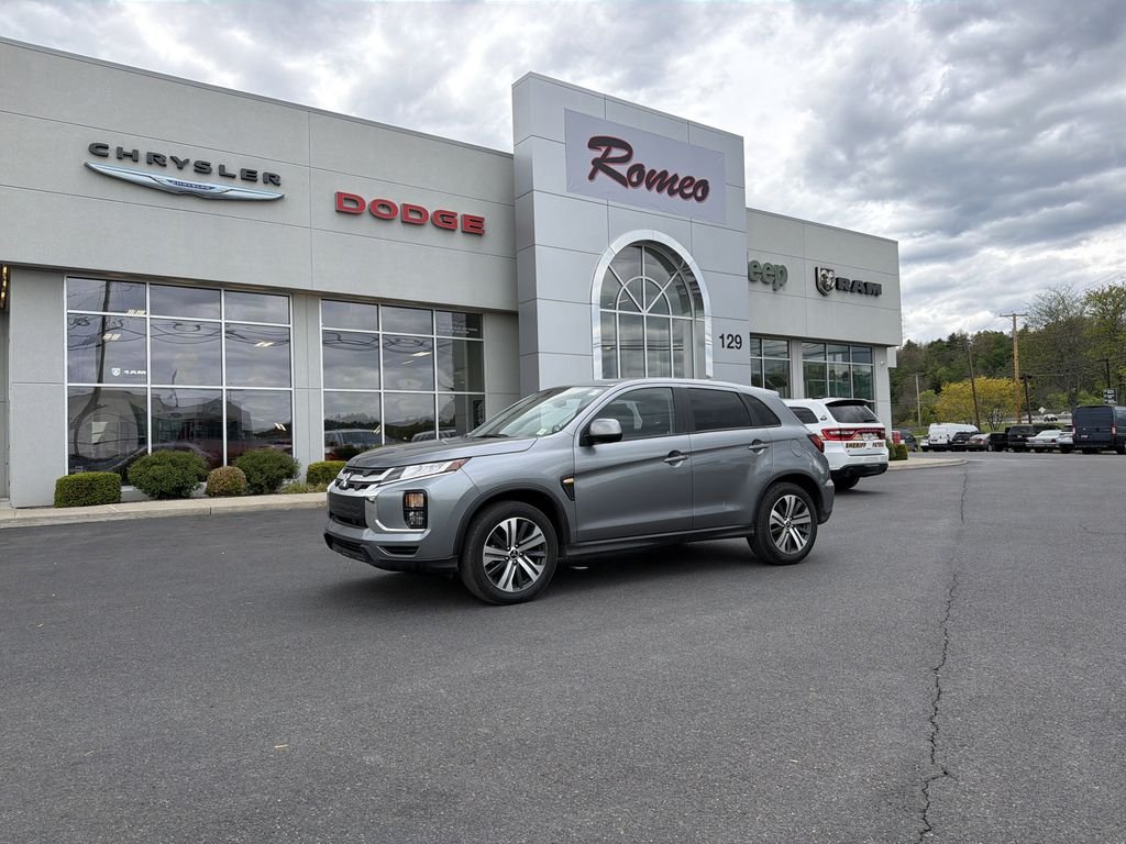 2024 Mitsubishi Outlander Sport 2.0 ES AWC CVT's photo