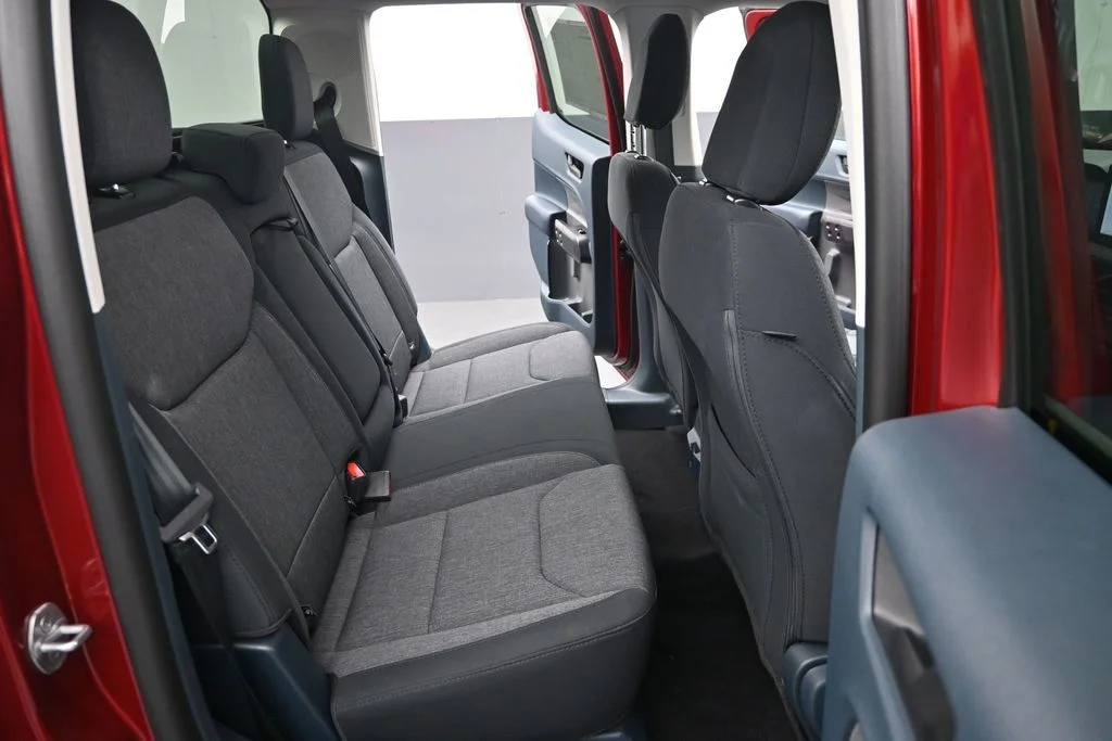 Used 2025 Red Ford XLT image 33