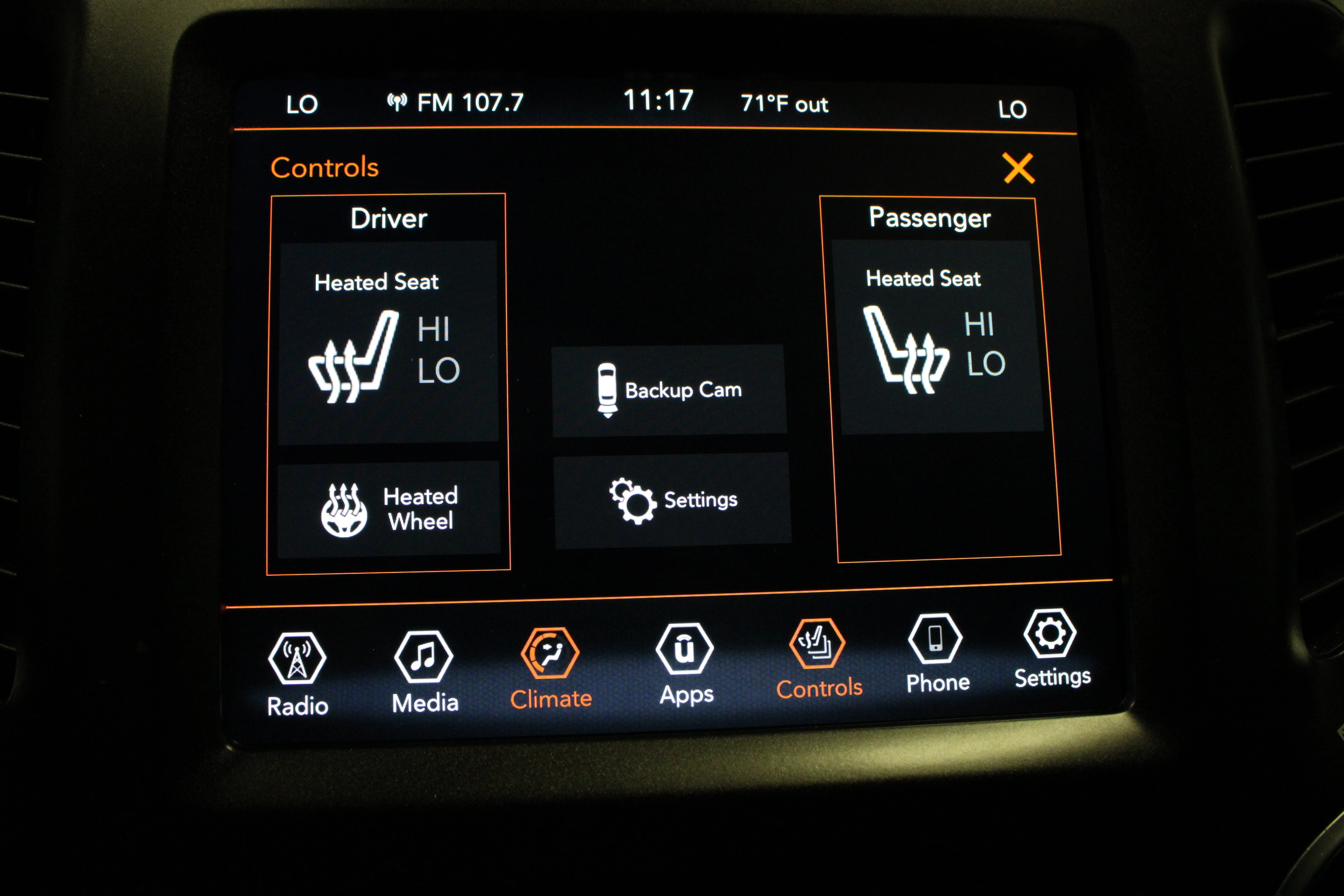 Used 2022 Diamond Black Crystal Pearlcoat Jeep Trailhawk image 24