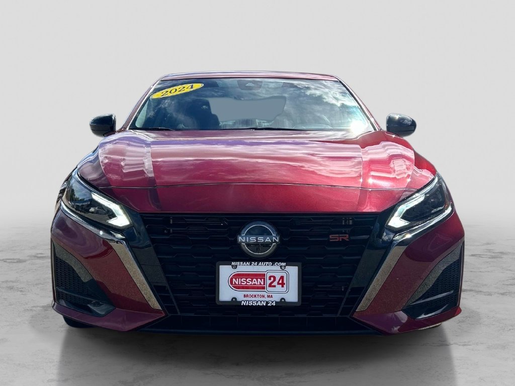 Used 2024 Red Nissan 2.5 SR image 8