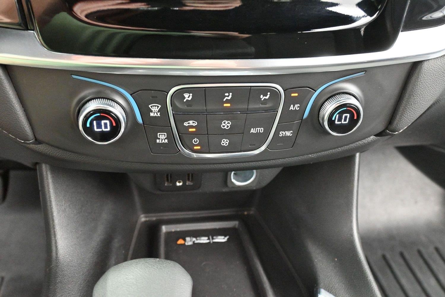 Used 2023 Mosaic Black Metallic Chevrolet LT Cloth image 23