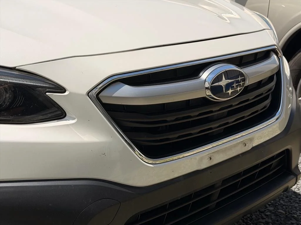 Used 2021 White Subaru Premium image 22