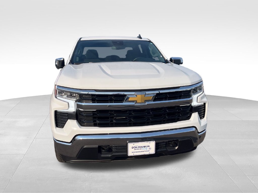 Used 2023 White Chevrolet LT image 8