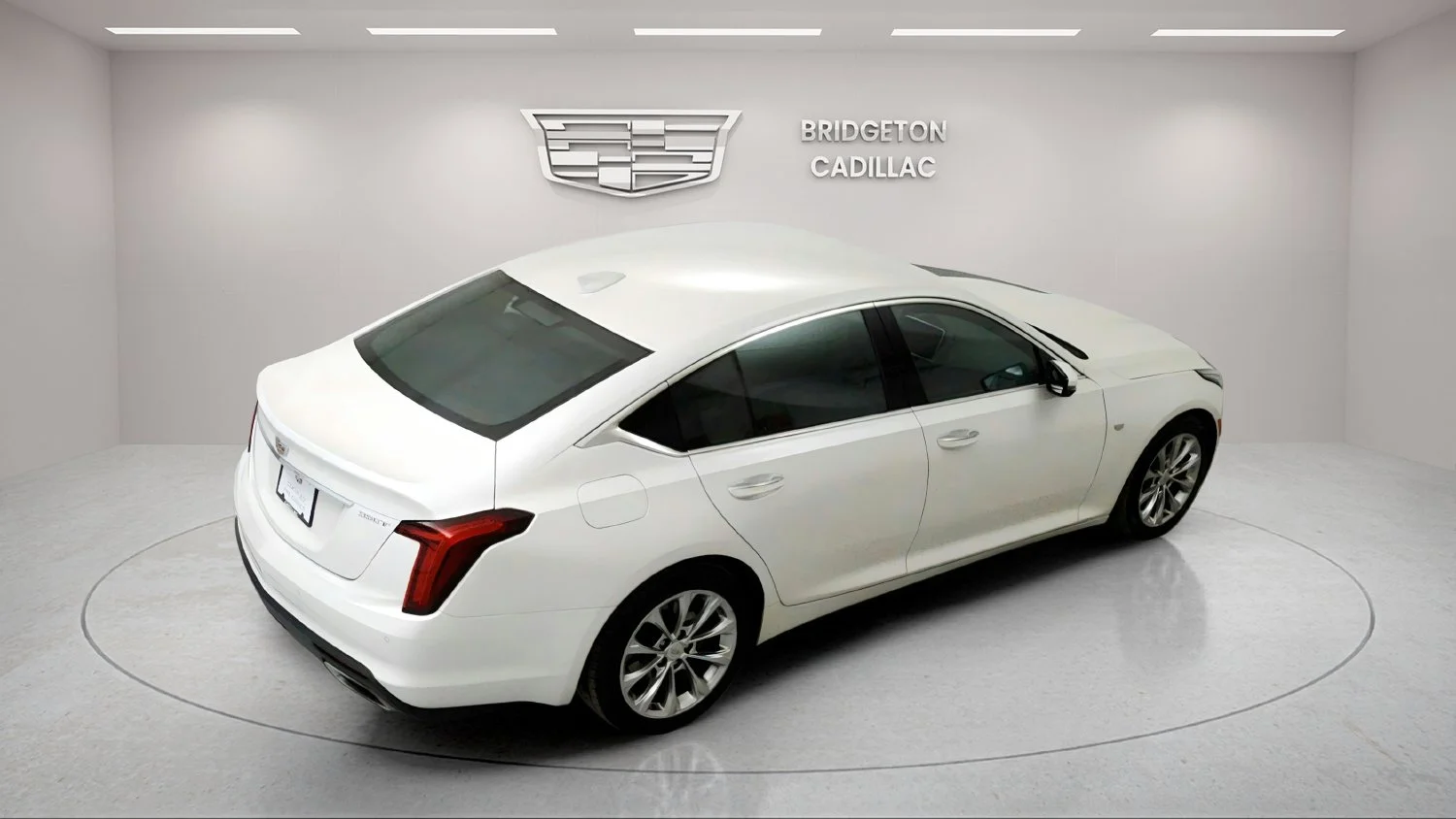 Used 2022 White Cadillac Premium Luxury image 37