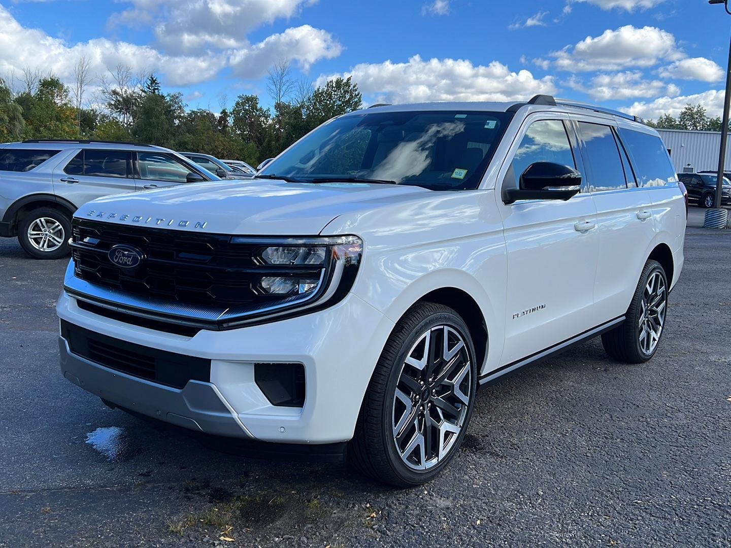 Used 2026 Star White Metallic Tri-Coat Ford Platinum image 18