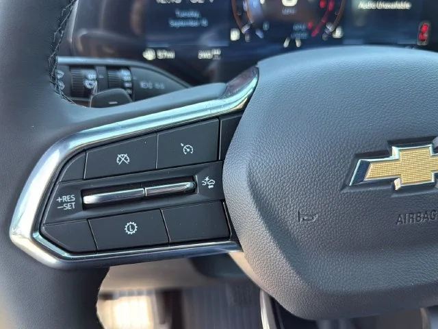 New 2027 Mosaic Black Metallic Chevrolet LT image 26