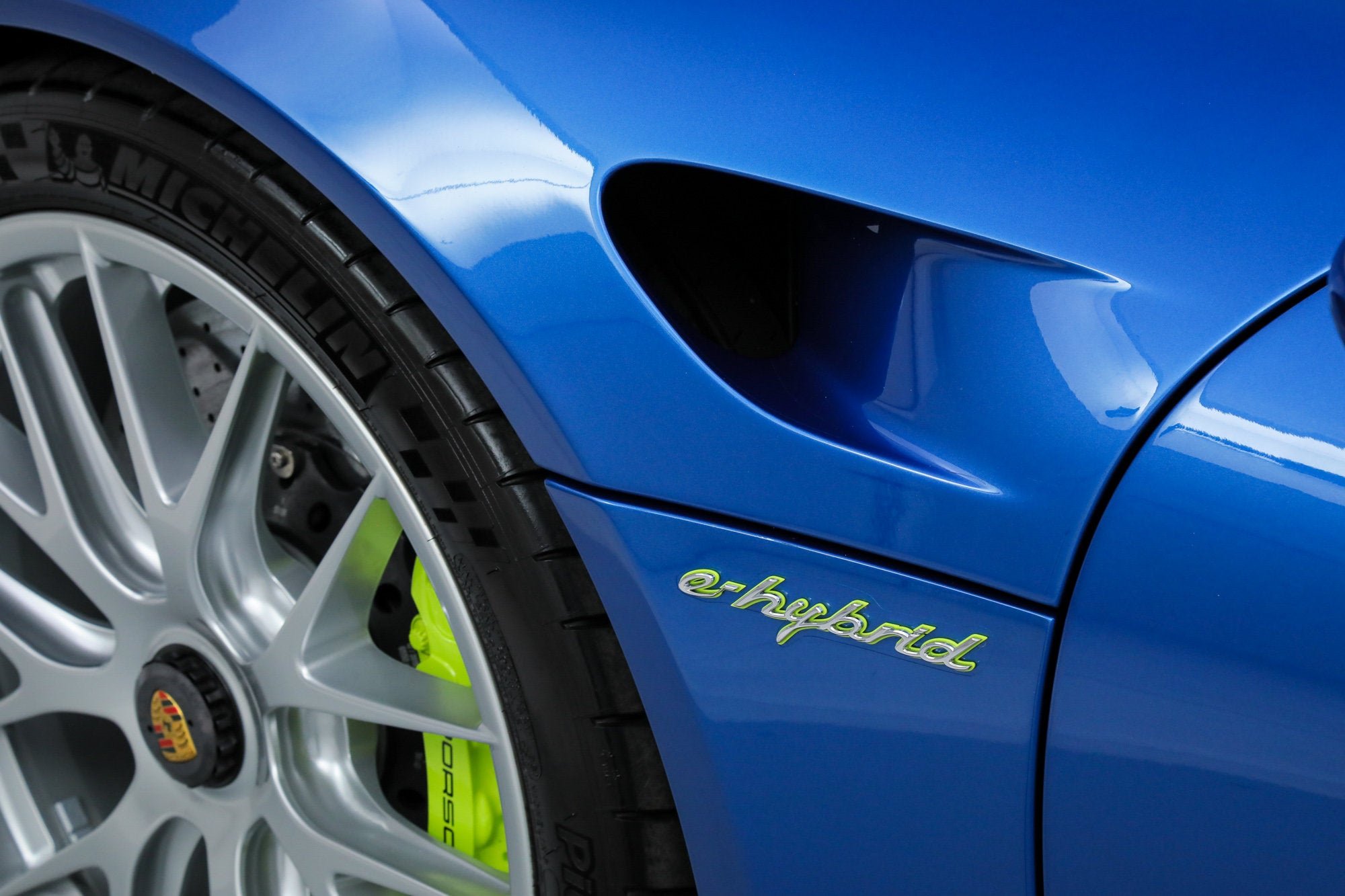 Used 2015 Blue Porsche  image 17