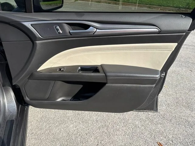 Used 2016 Gray Ford Titanium image 9