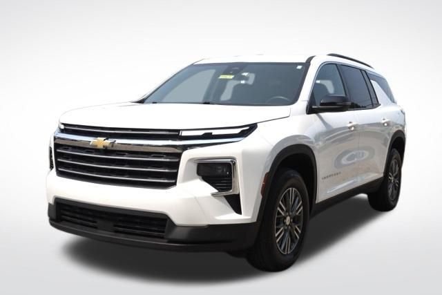 Used 2025 White Chevrolet LT image 6