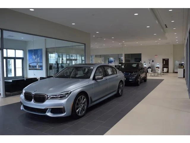 New 2026 Tanzanite Blue II Metallic BMW 530i xDrive image 48