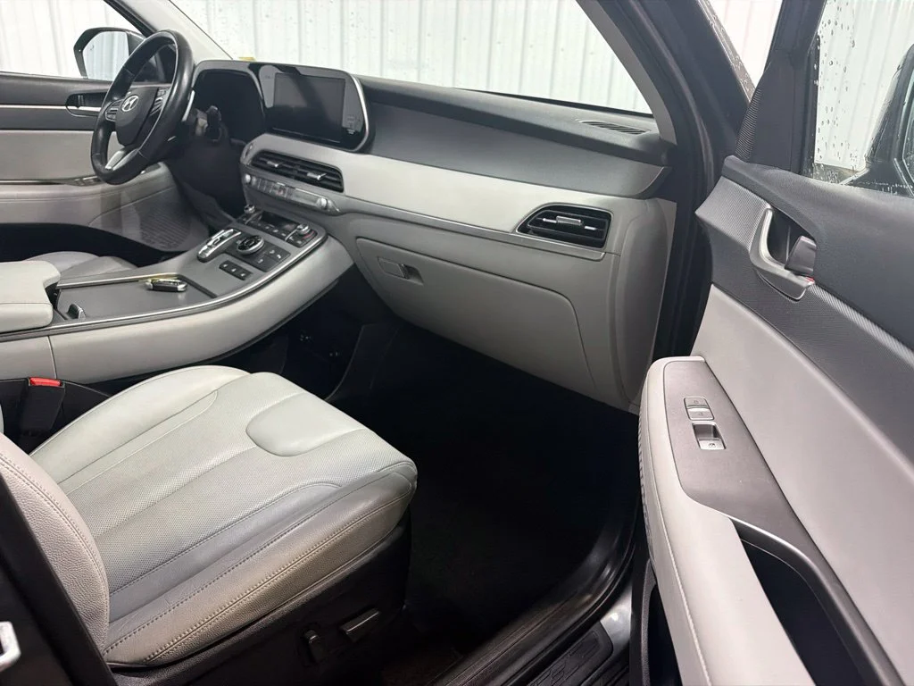 Used 2022 Gray Hyundai SEL image 17