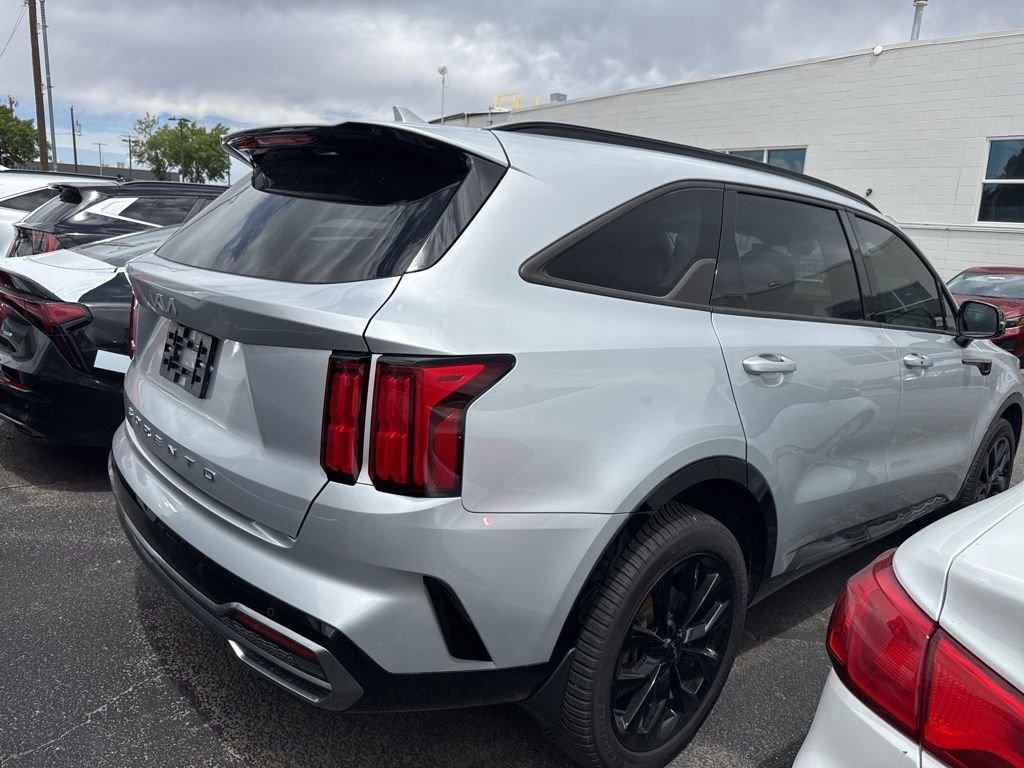 Used 2022 Silver Kia SX image 4