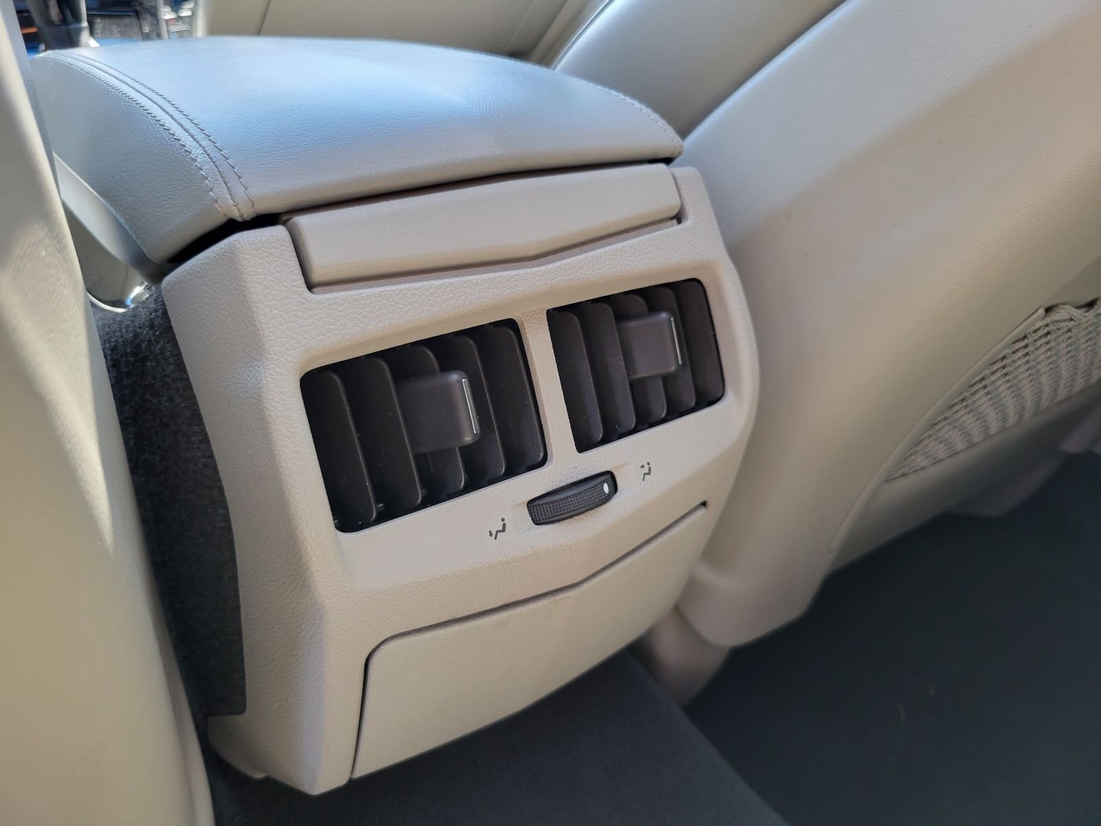 Used 2012 Silver Cadillac Base image 30