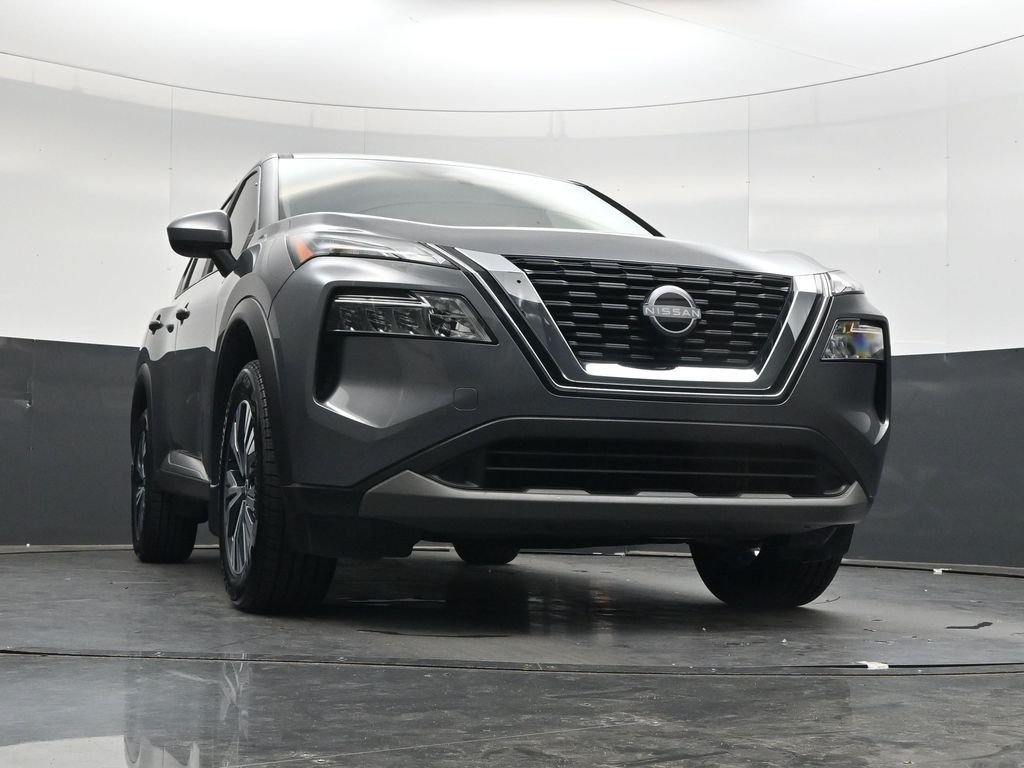 Used 2023 Gray Nissan SV image 41