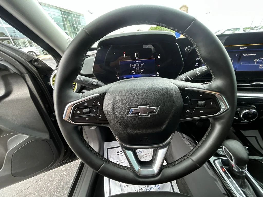 Used 2025 Black Chevrolet ACTIV image 20