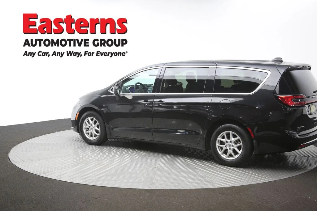 Used 2023 Black Chrysler Touring L image 63