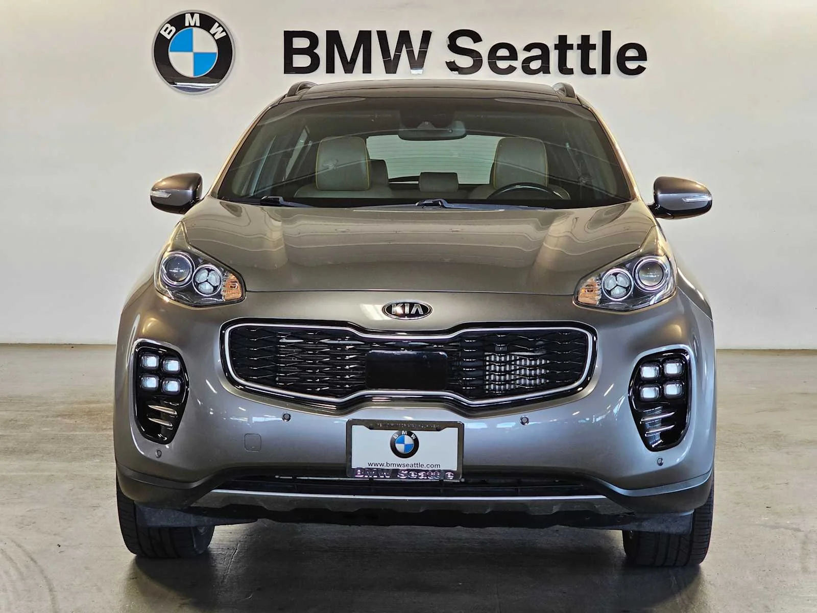 Used 2018 Mineral Silver Kia SX Turbo image 6