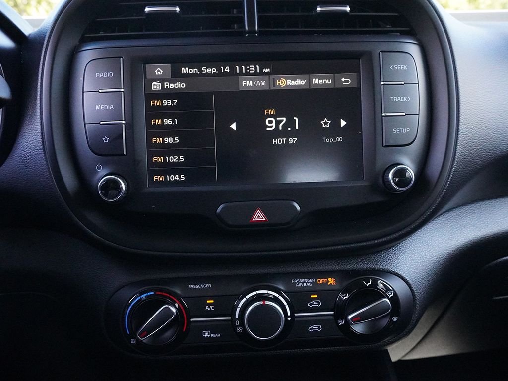 2025 Kia Soul LX - Photo 43