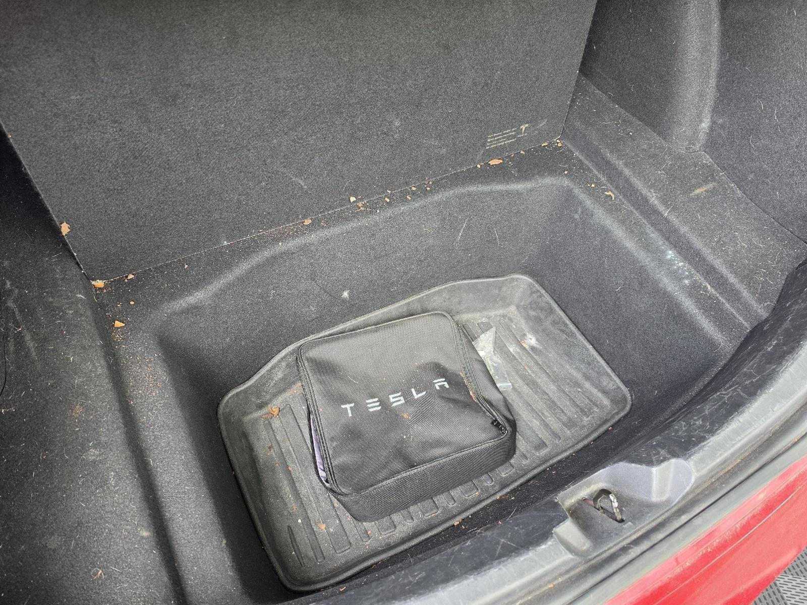 Used 2018  Tesla Long Range Battery image 19