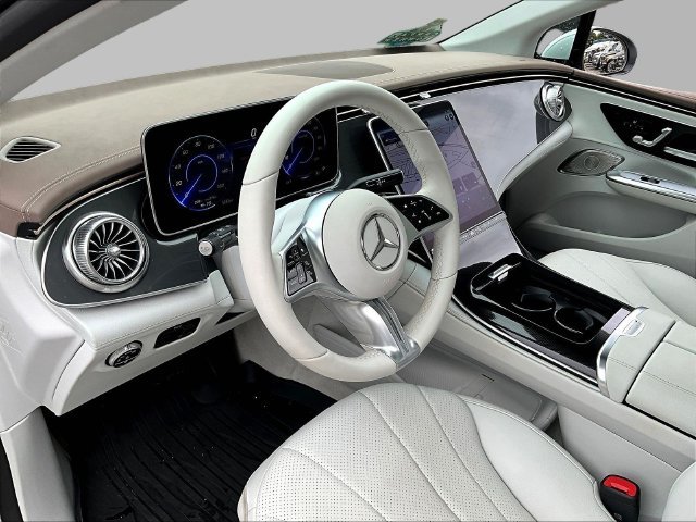 Used 2023 White Mercedes-Benz 350+ Sedan image 20