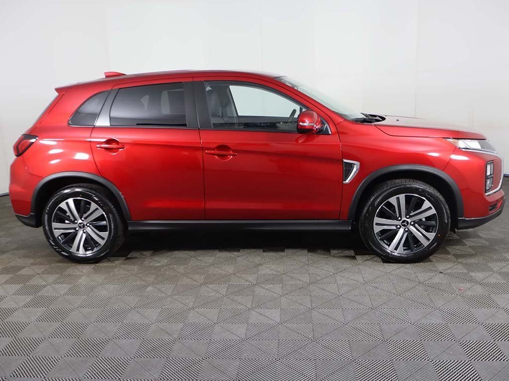 2025 Mitsubishi Outlander Sport SE - Photo 16
