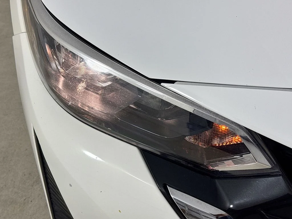Used 2024 White Nissan SV image 34