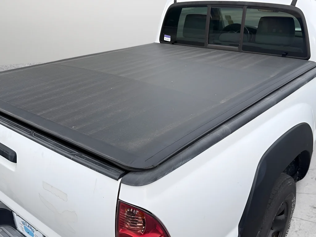 Used 2012 Super White Toyota Base image 6