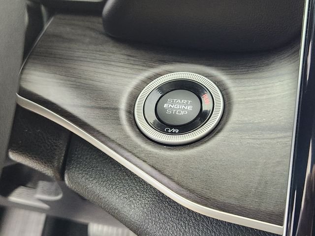 Used 2023 White Jeep Limited image 31