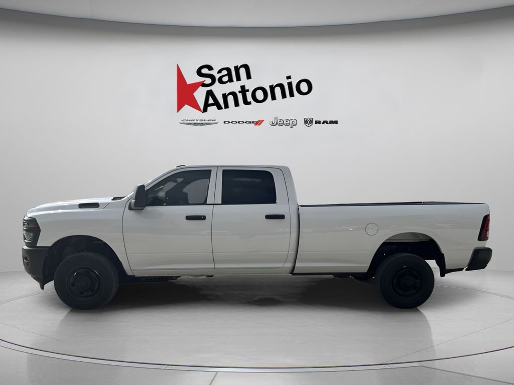 New 2026 Bright White Clearcoat RAM Tradesman image 10