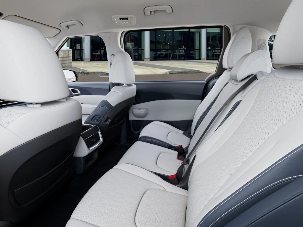 New 2026 Ivory Silver Kia EX image 18