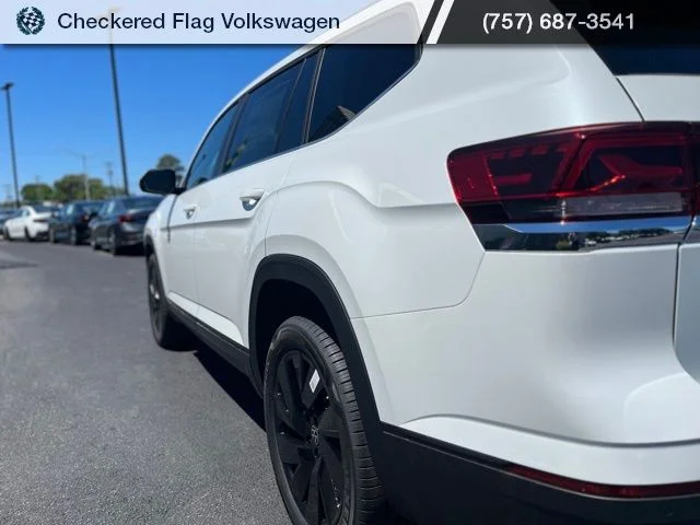 New 2026 White Volkswagen 2.0T SE w/Technology image 8